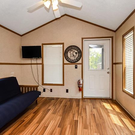 Jellystone Park Birchwood Acres Villa Greenfield Park Dış mekan fotoğraf
