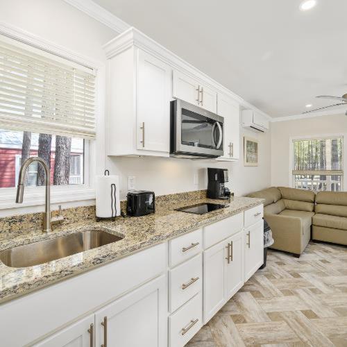 Jellystone Park Birchwood Acres Villa Greenfield Park Dış mekan fotoğraf